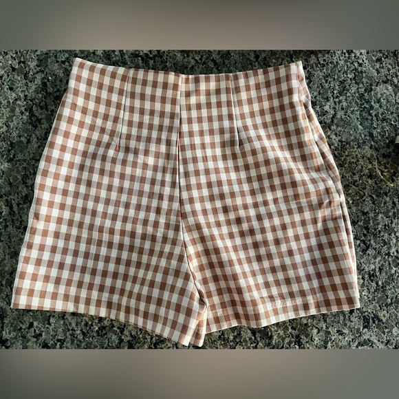 Skort - Picture 2 of 3